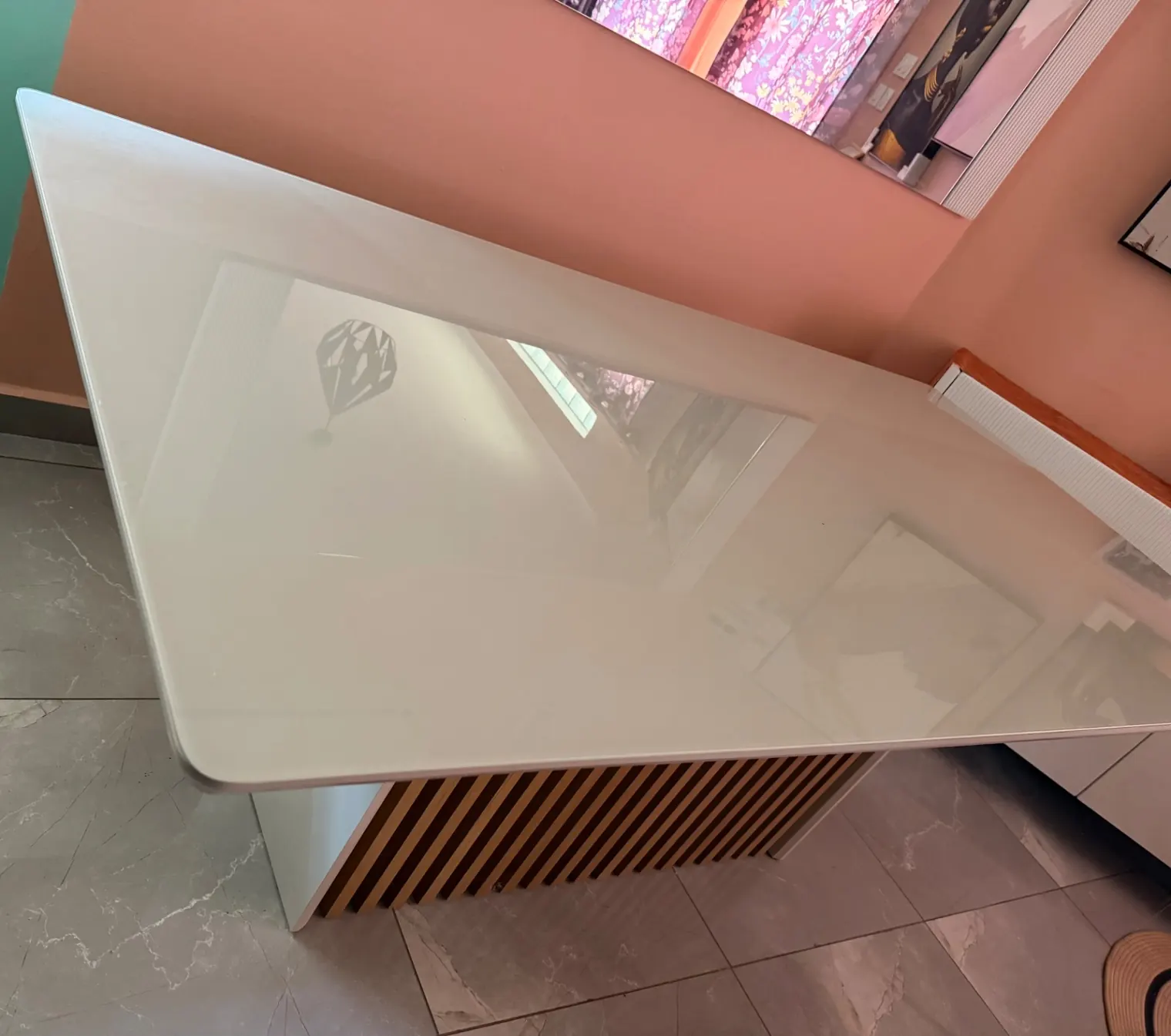 Photo 3/3 — Photo de l'annonce : Une grande table à manger — Mamoudzou · Kawéni (Maison)