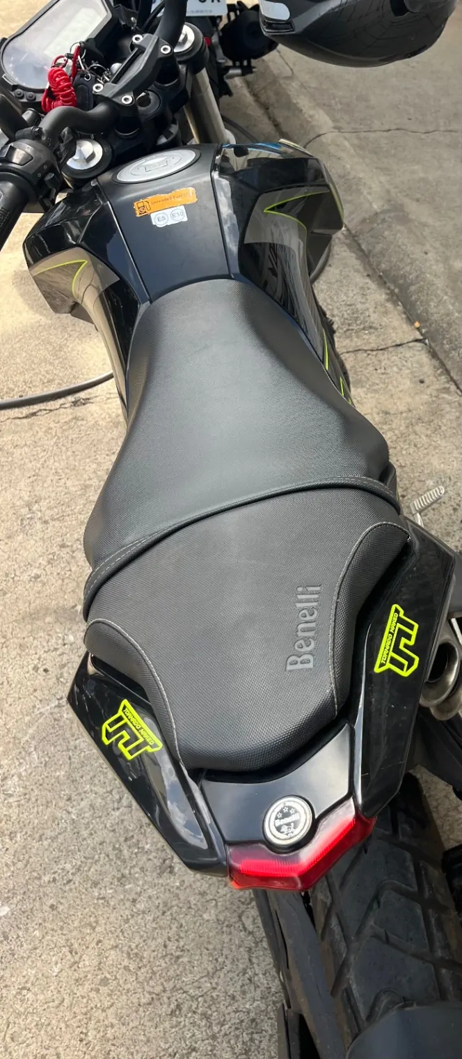 Photo 2/3 — Photo de l'annonce : À VENDRE – Benelli TNT 125 – 1re main — Mamoudzou (Véhicules)