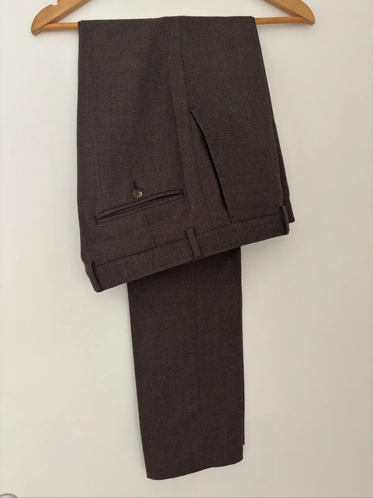 Photo 2/2 — Photo de l'annonce : Costume marron Celio — Koungou · Majicavo-Lamir (Mode)