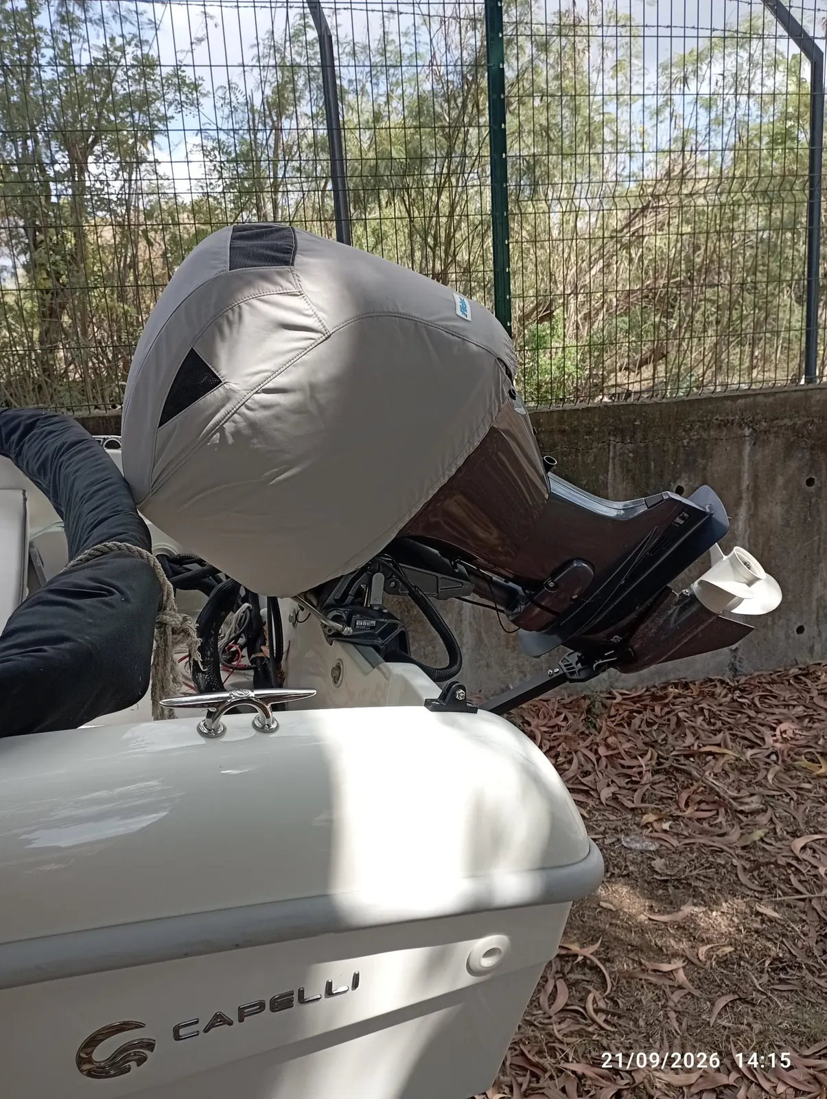 Photo 3/3 — Photo de l'annonce : Capelli Cristal Open Sun 450 — Dzaoudzi (Véhicules)