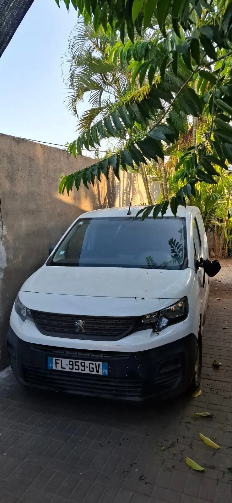 Photo 3/3 — Photo de l'annonce : PEUGEOT PARTNER - FAIBLE KILOMETRAGE — Mamoudzou · Kavani (Véhicules)