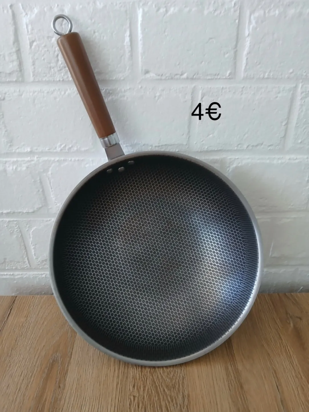 Photo 3/3 — Photo de l'annonce : Marmite, poêlé, wok et couvercles — Mamoudzou · Centre (Maison)