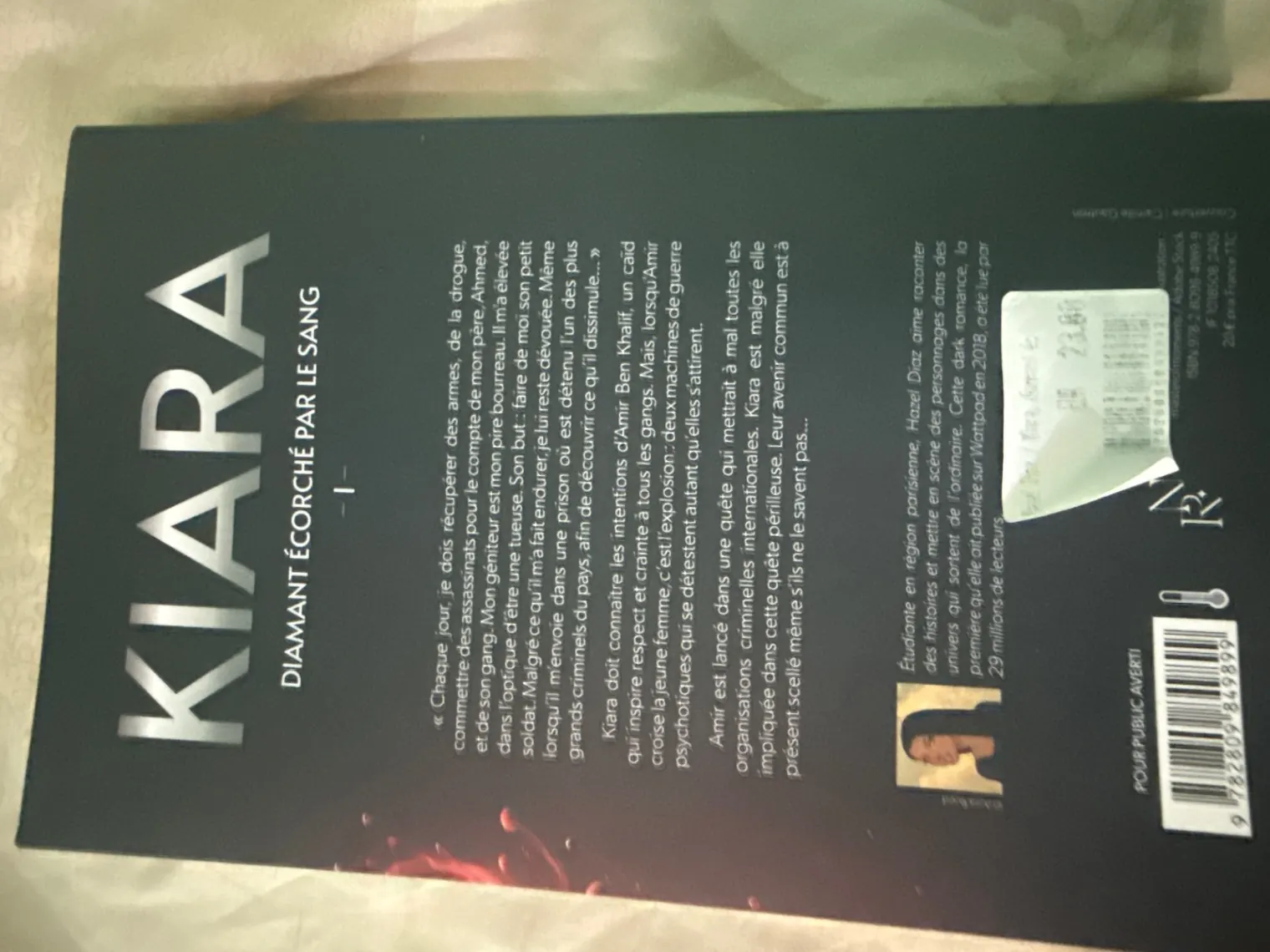 Photo 2/2 — Photo de l'annonce : KIARA Diamant écorché par le sang I — Chiconi (Loisirs)
