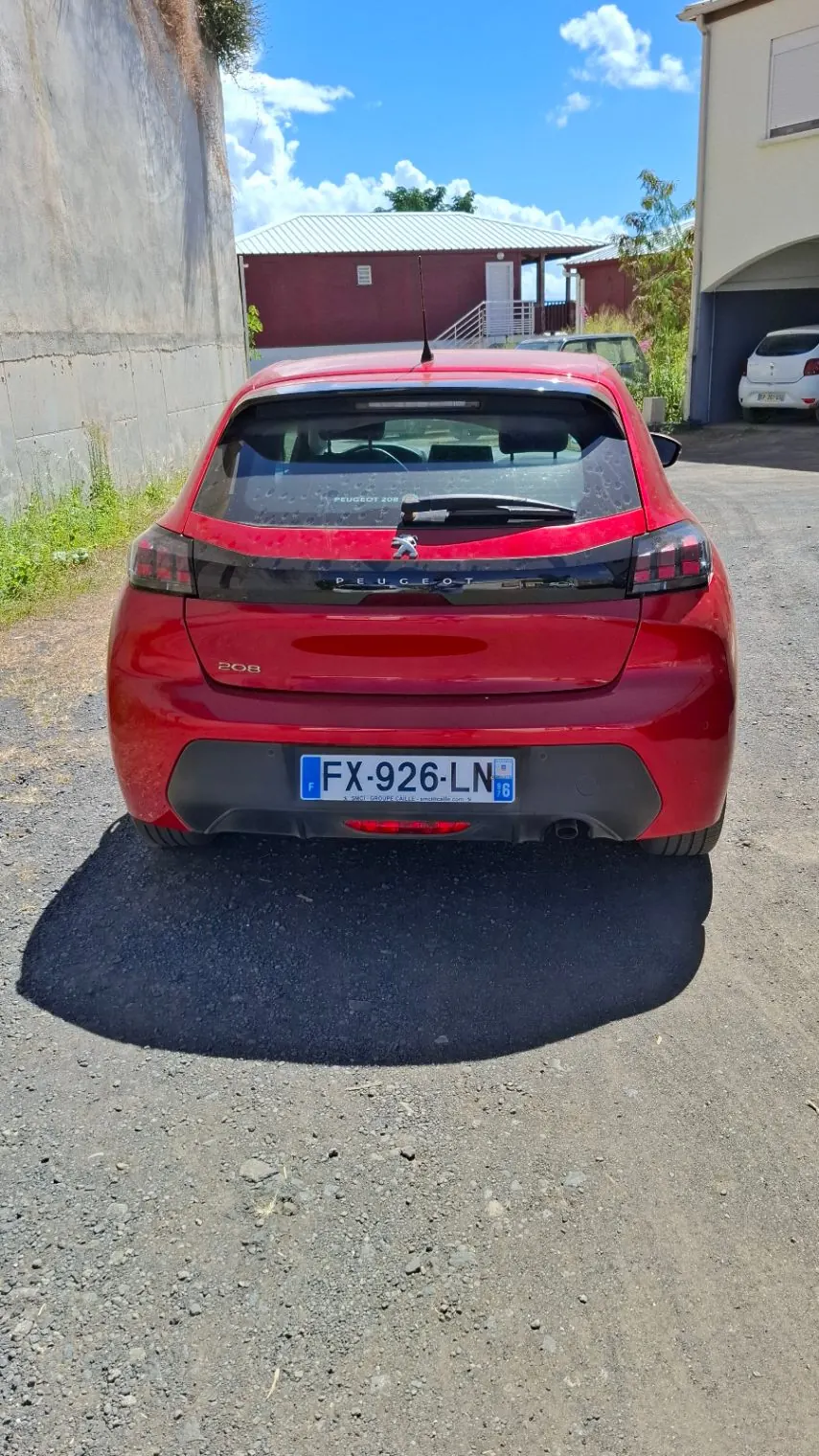 Photo 3/3 — Photo de l'annonce : PEUGEOT 208 ACTIVE1.2 — Mamoudzou · Kawéni (Véhicules)