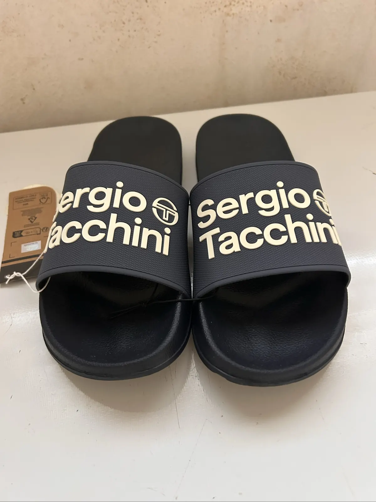 Photo 3/3 — Photo de l'annonce : Chaussures Sergio tacchini  — Mamoudzou · Mtsapéré (Mode)