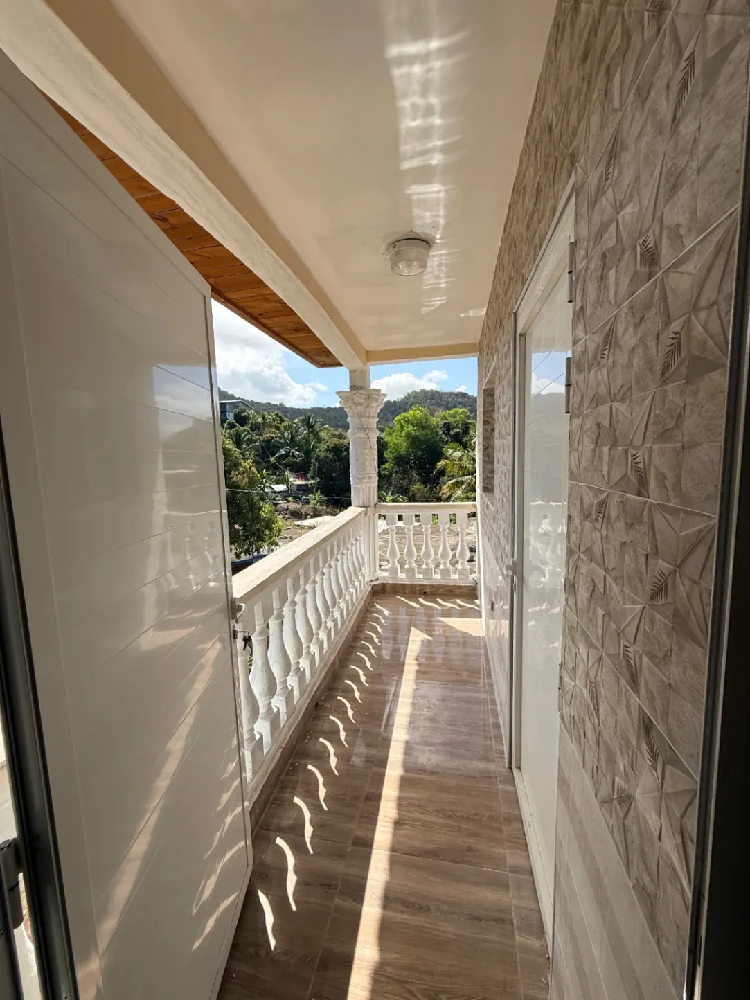 Photo 2/3 — Photo de l'annonce : Loue T3 meublé à Mtsamoudou commune de BANDRELE — Bandrele (Immobilier)