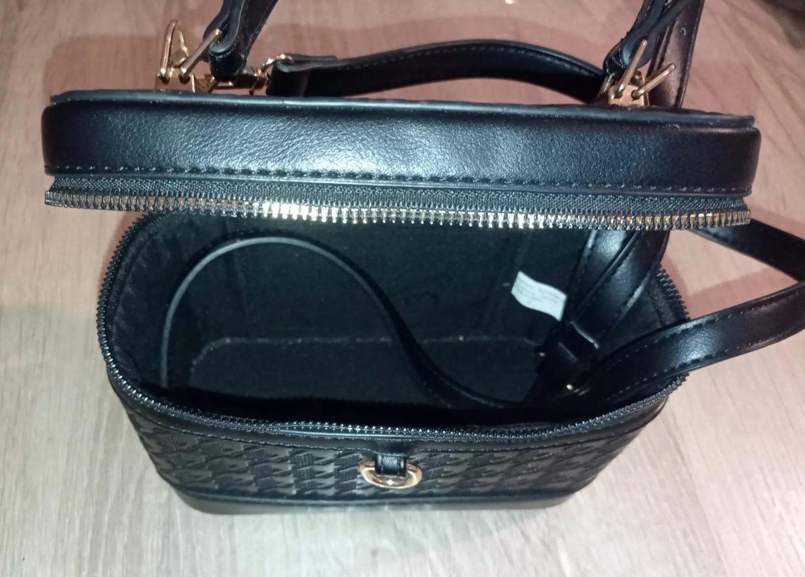 Photo 3/3 — Photo de l'annonce : Neuf : Sac à main LANCASTER — Tsingoni (Mode)