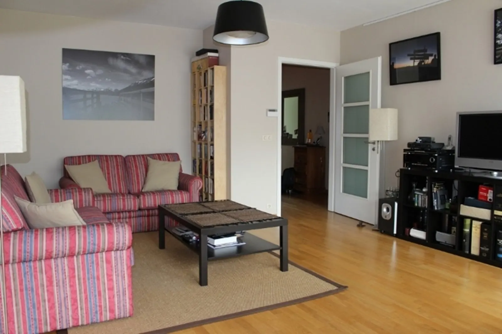 Photo 2/2 — Photo de l'annonce : Spacieux appartement 2 pièces calme — Koungou (Immobilier)