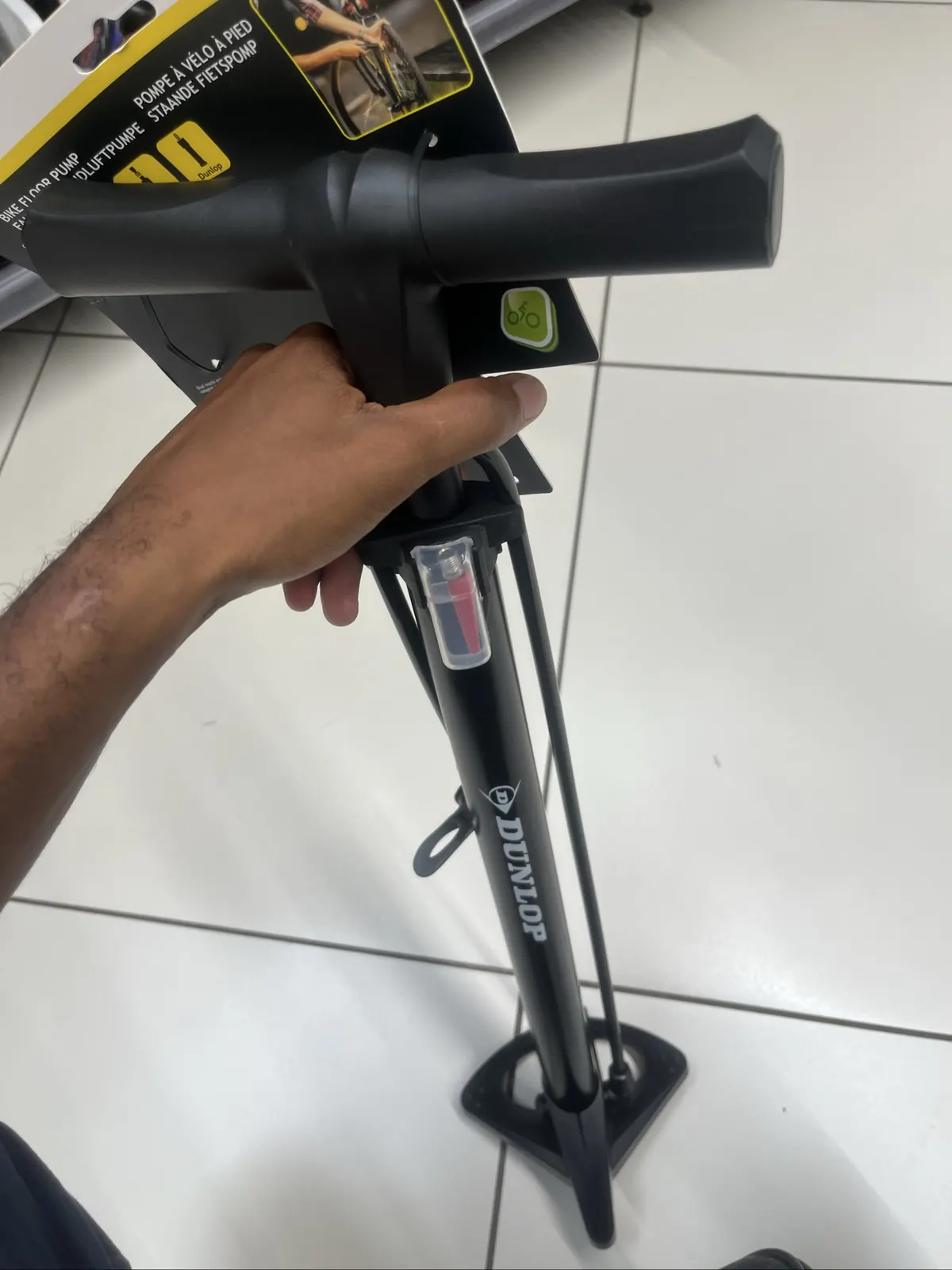Photo 2/2 — Photo de l'annonce : Pompe vélo,ballon,voiture — Mamoudzou · Centre (Autres)